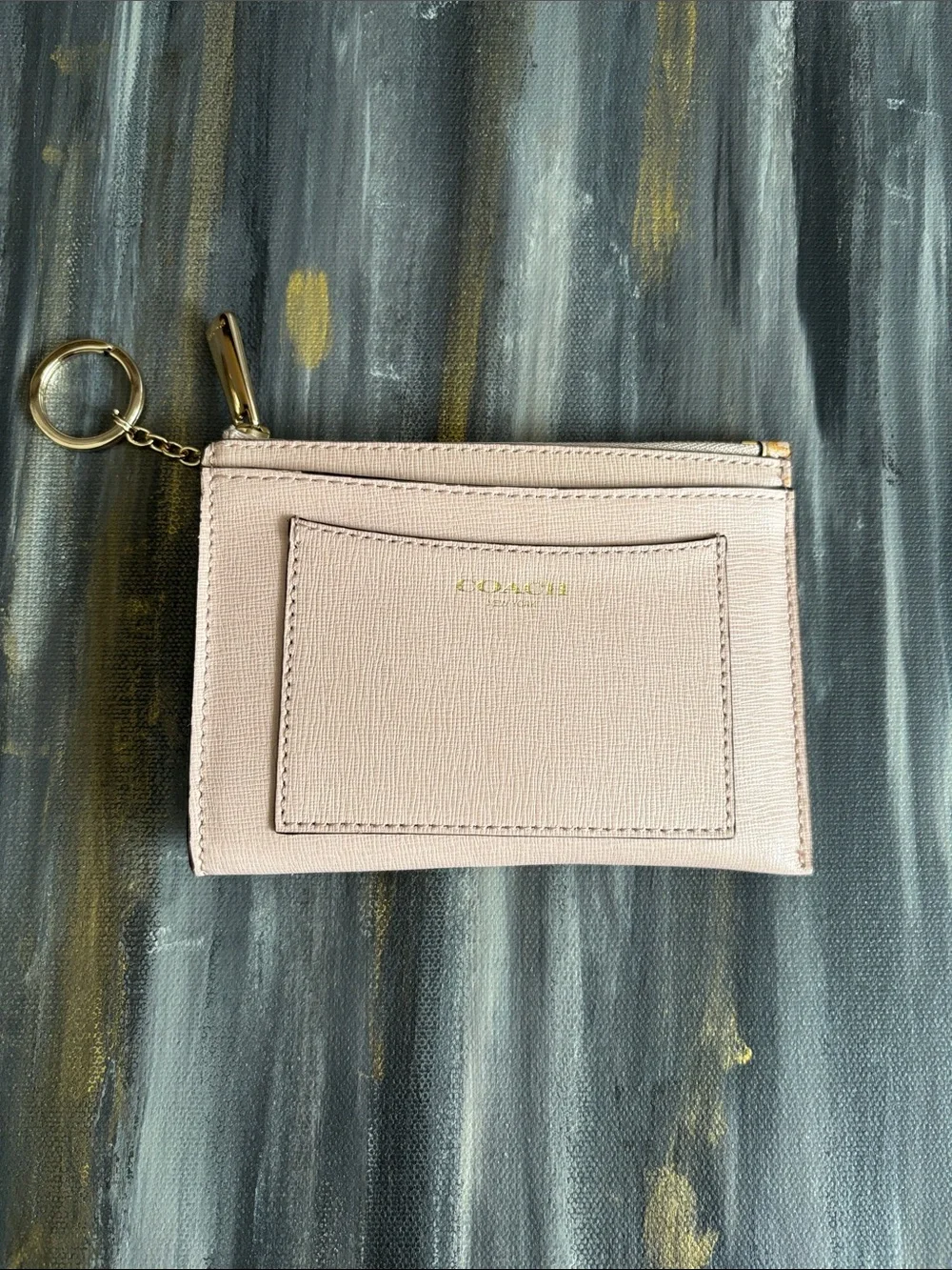 NWOT COACH Pale Pink Leather Card & Key Pouch with Gold Hardware
